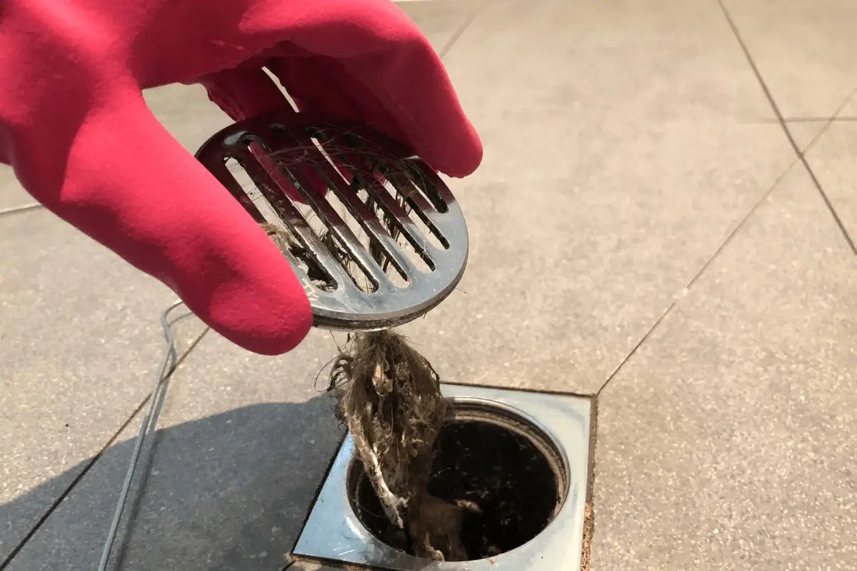 KS Multiservices : Votre artisan multitâche au service des urgences