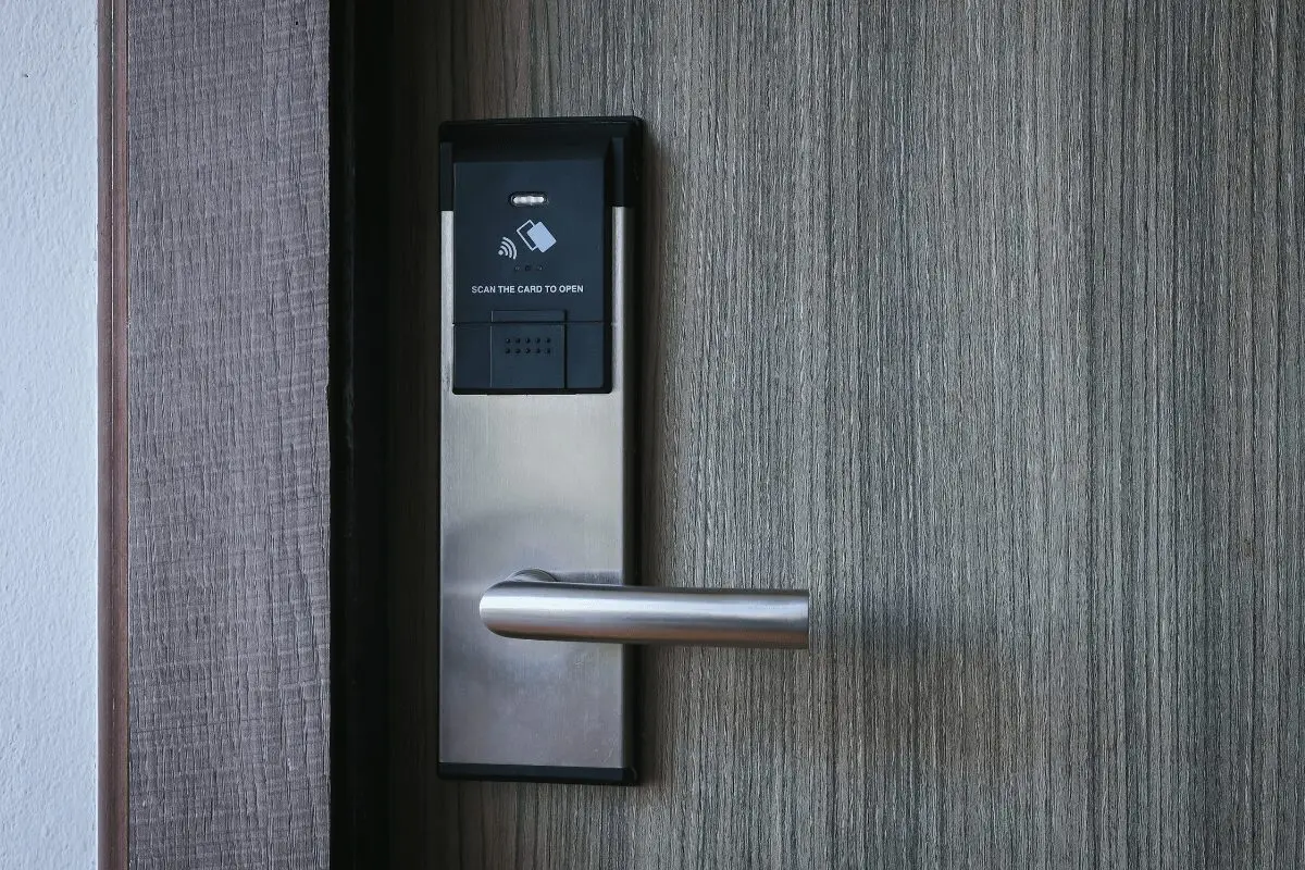 KS Multiservices : Votre artisan multitâche au service des urgences